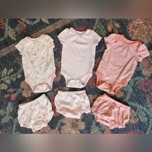 Baby GAP Ribbed Onesie With Bummies Bundle